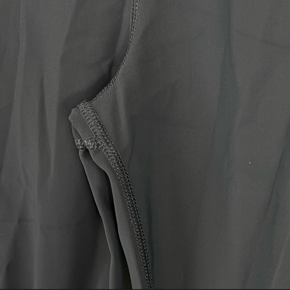 Alo High Waisted Ripped Warrior Legging - Picture 4 of 4